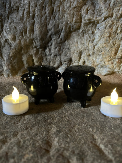 Salt and Pepper Cauldrons Black