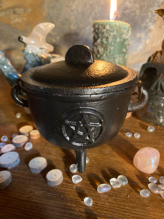 Witch cauldron - Cast iron - For insence and Magic